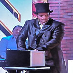 Momi Illusions - magic in Dubai